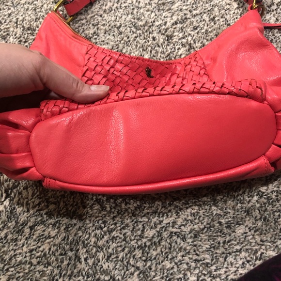 Bright coral shoulder bag - Picture 8 of 9